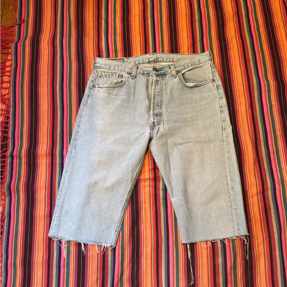 Vintage 1994 Levi’s 501 USA Made Cut Off Denim Shorts 34 Light Wash Raw Hem